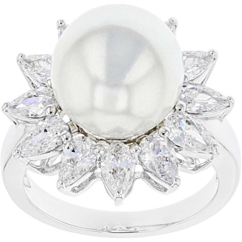 Beautiful Pearl and Zirconia Ring in Rhodium over Brass.